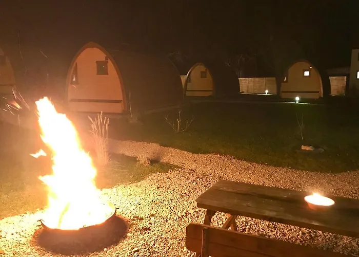 Huettendorf Fraenkische Schweiz
